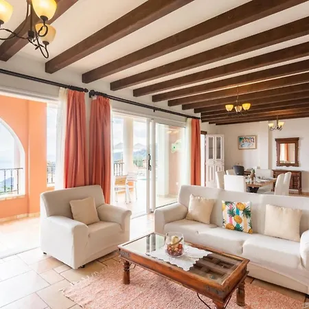 Villa Emilios